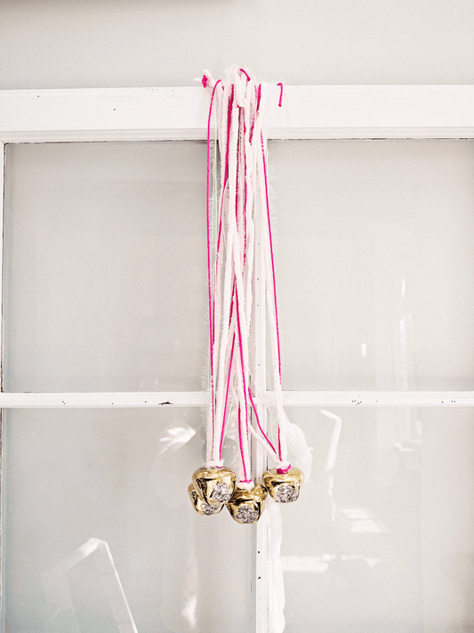 Vintage-Inspired Glitter Bell Ornament – Blush & Gold Luxe Edition