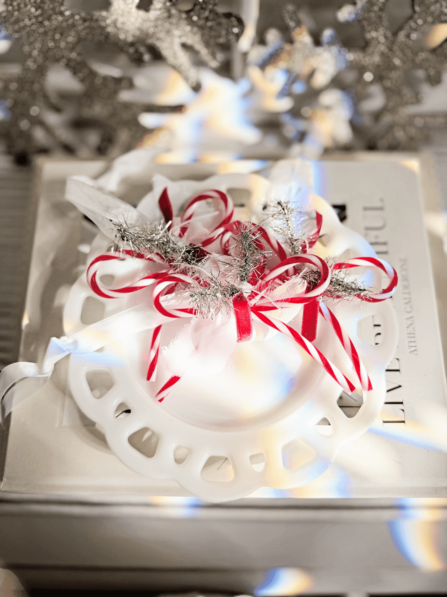 Peppermint Bow Ornament – Red Candy Cane Acrylic