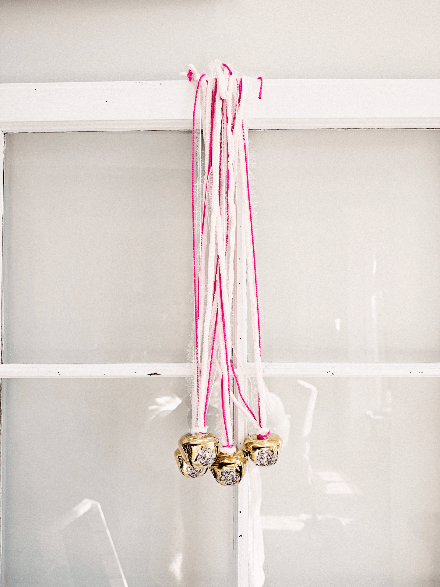 Vintage-Inspired Glitter Bell Ornament – Blush & Gold Luxe Edition