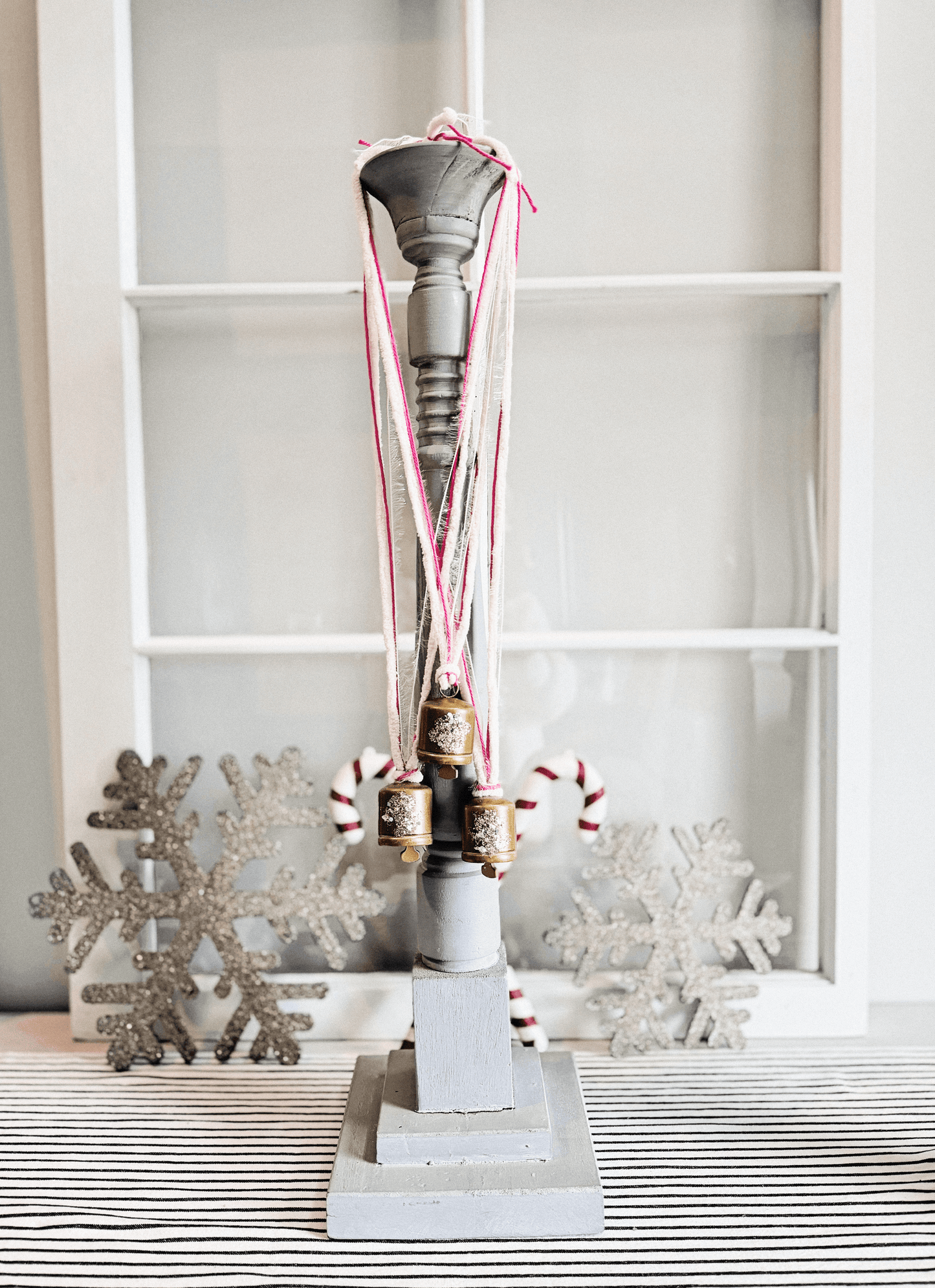 Vintage-Inspired Mica Bell Ornament – Rose Pink Edition